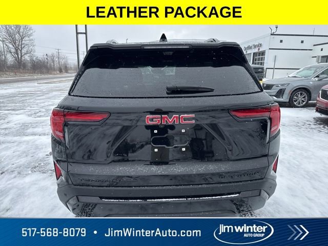 Used 2025 GMC Terrain Elevation w/ Elevation Premium Package AWD/4WD image 10