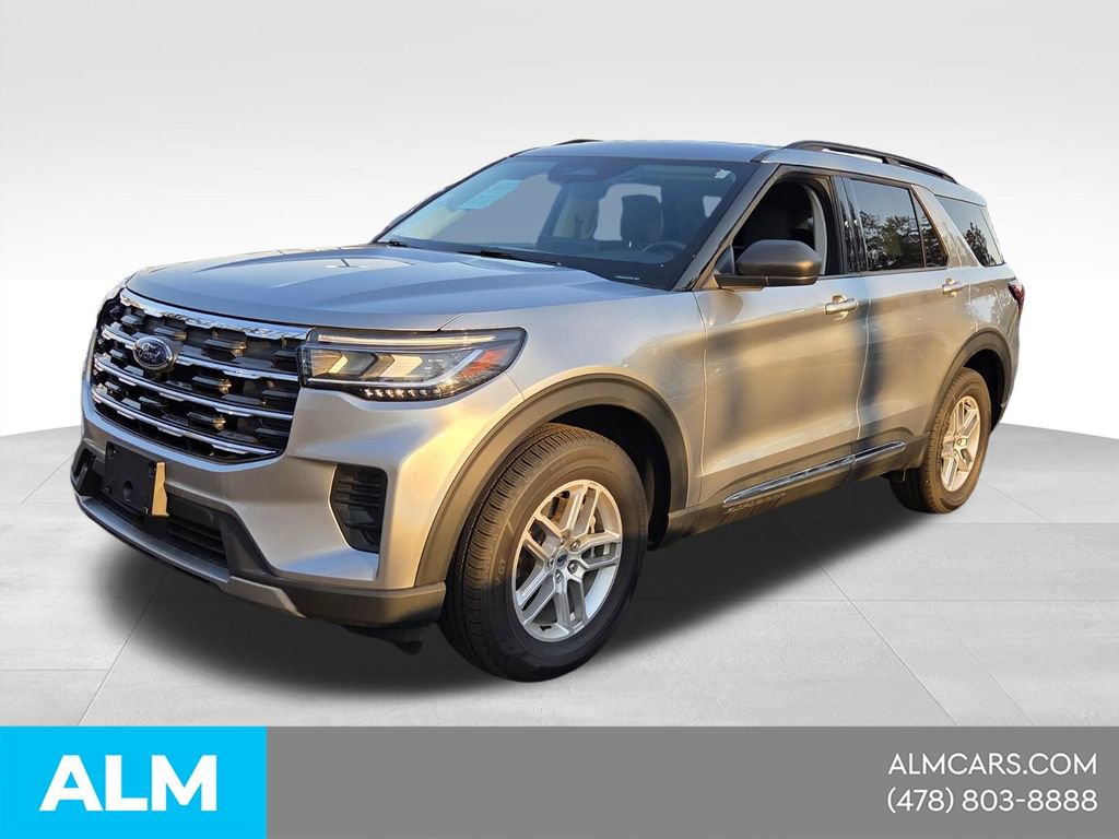 Used 2025 Ford Explorer Active image 1