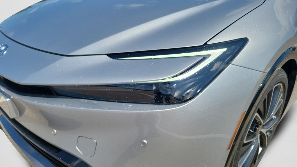 New 2026 Toyota Prius Limited FWD image 26
