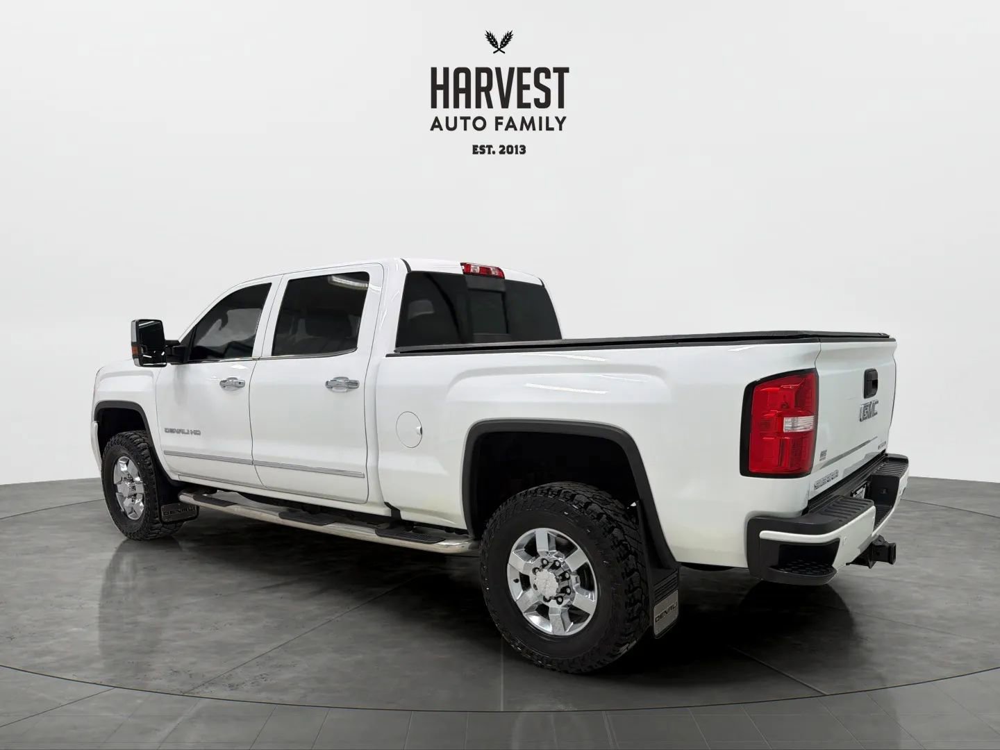 Used 2016 GMC Sierra 3500 Denali w/ Duramax Plus Package AWD/4WD image 3