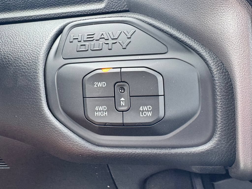 New 2026 RAM 2500 Laramie AWD/4WD image 24