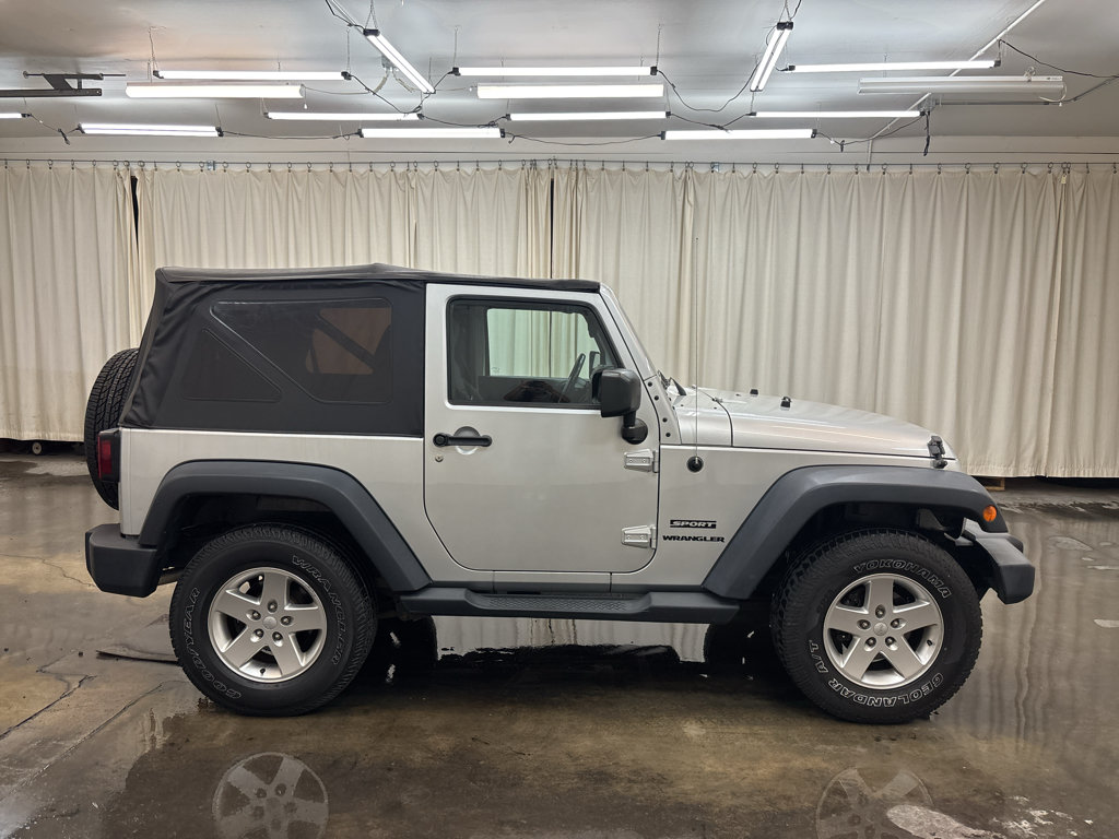 Used 2012 Jeep Wrangler Sport AWD/4WD image 4