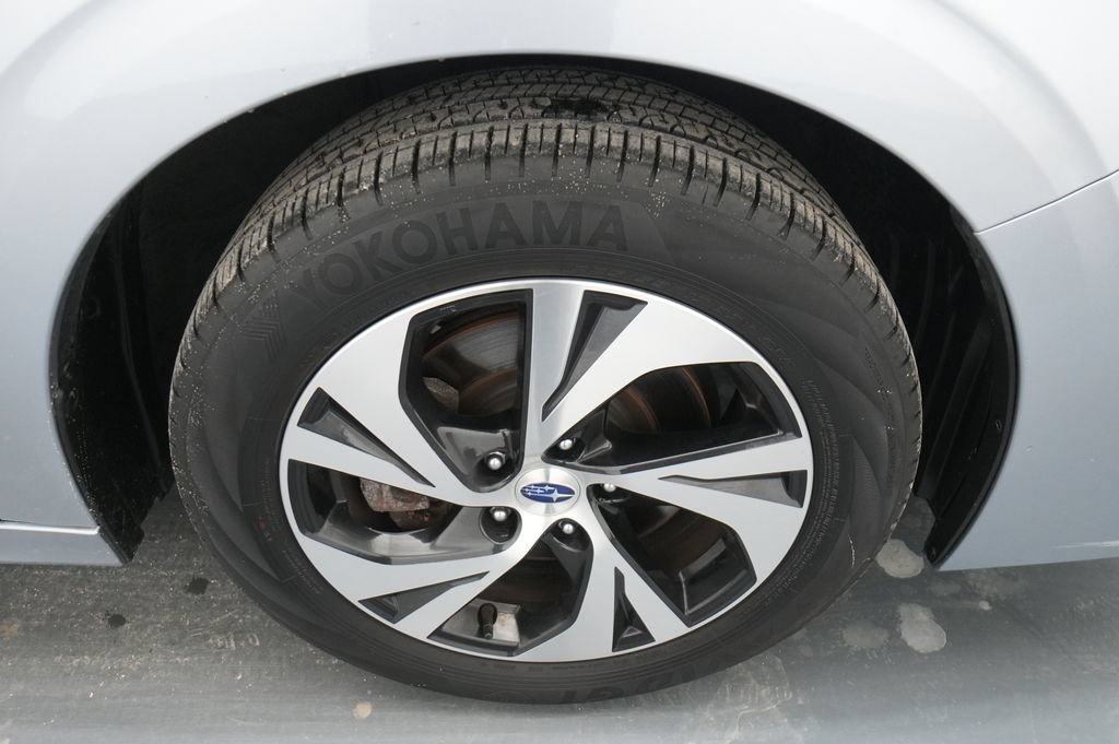 Used 2024 Subaru Legacy Premium AWD/4WD image 11