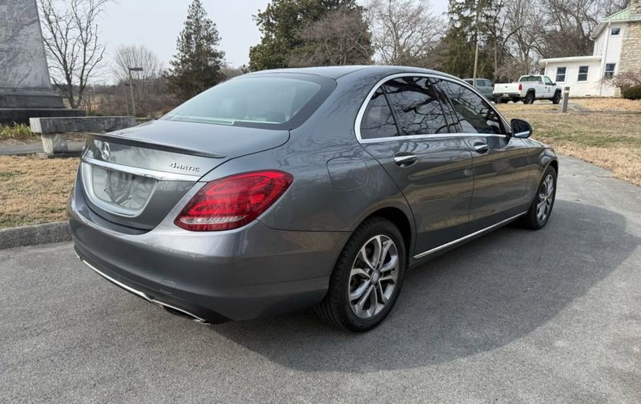 Used 2017 Mercedes-Benz C 300 4MATIC Sedan image 7