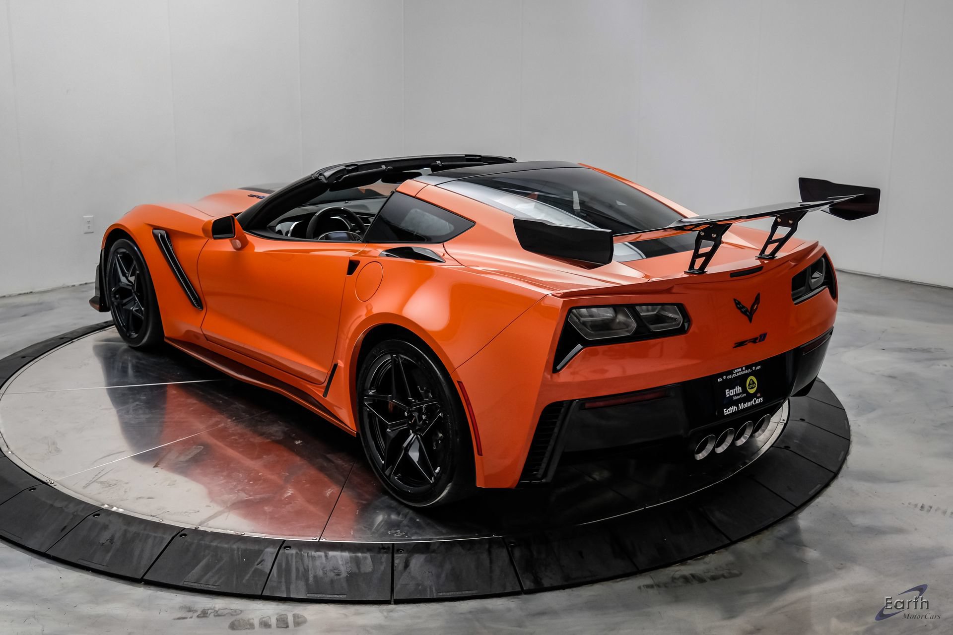 Used 2019 Chevrolet Corvette ZR1 RWD image 13