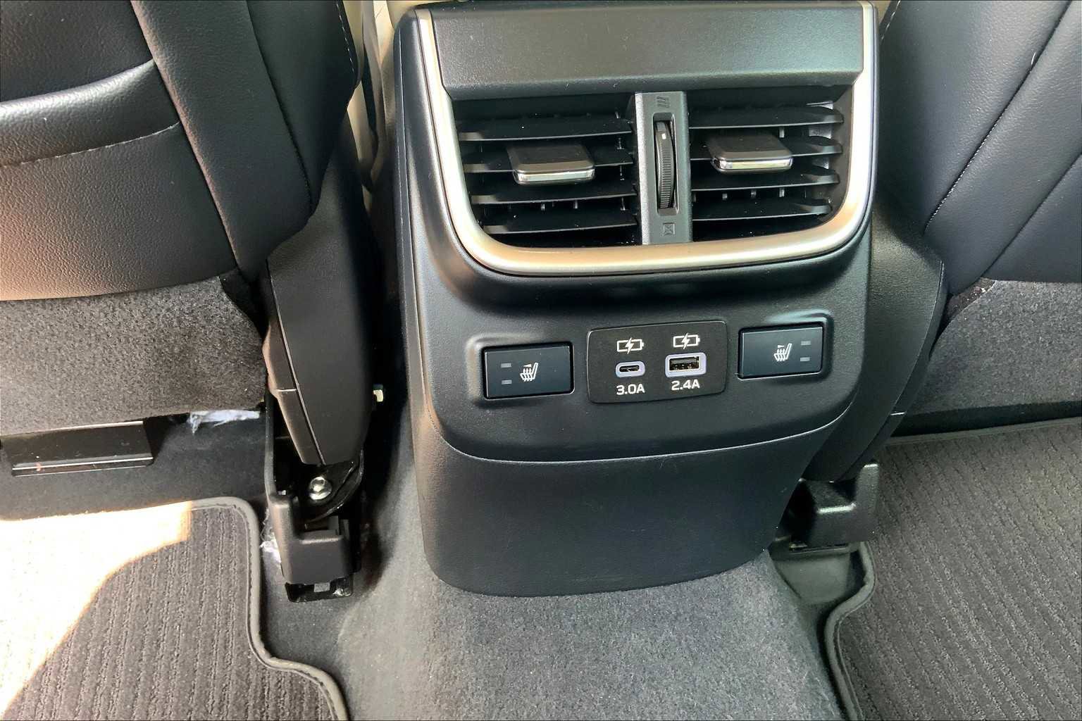 Used 2024 Subaru Legacy Limited image 36