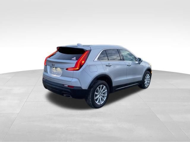 Used 2019 Cadillac XT4 Luxury w/ Cold Weather Package image 7