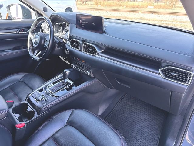 Used 2021 MAZDA CX-5 Carbon Edition image 29