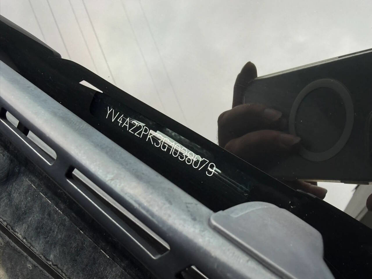 Used 2016 Volvo XC90 T6 Momentum w/ Protection Package Plus image 32