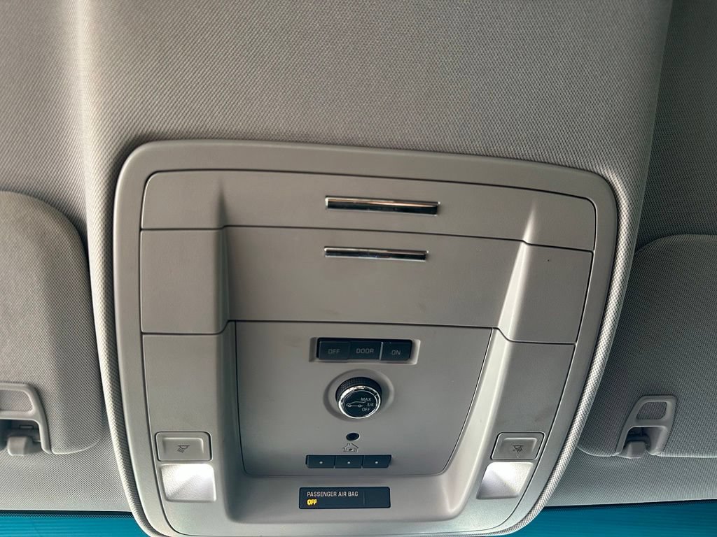 Used 2019 Chevrolet Tahoe LT AWD/4WD image 26
