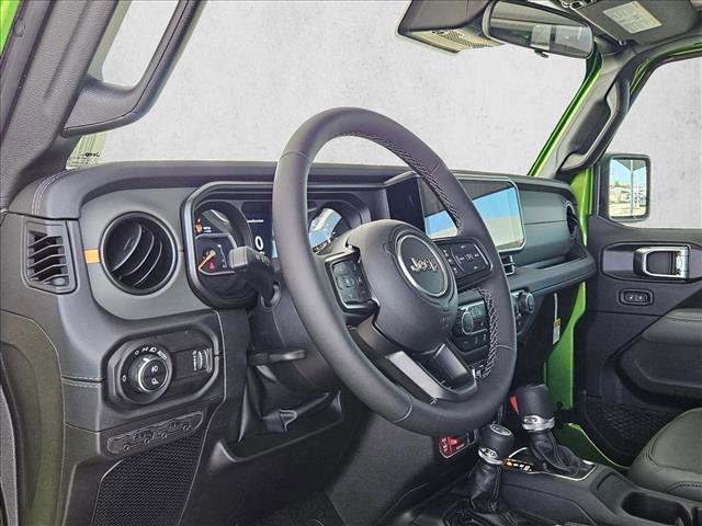 New 2025 Jeep Gladiator Mojave image 3