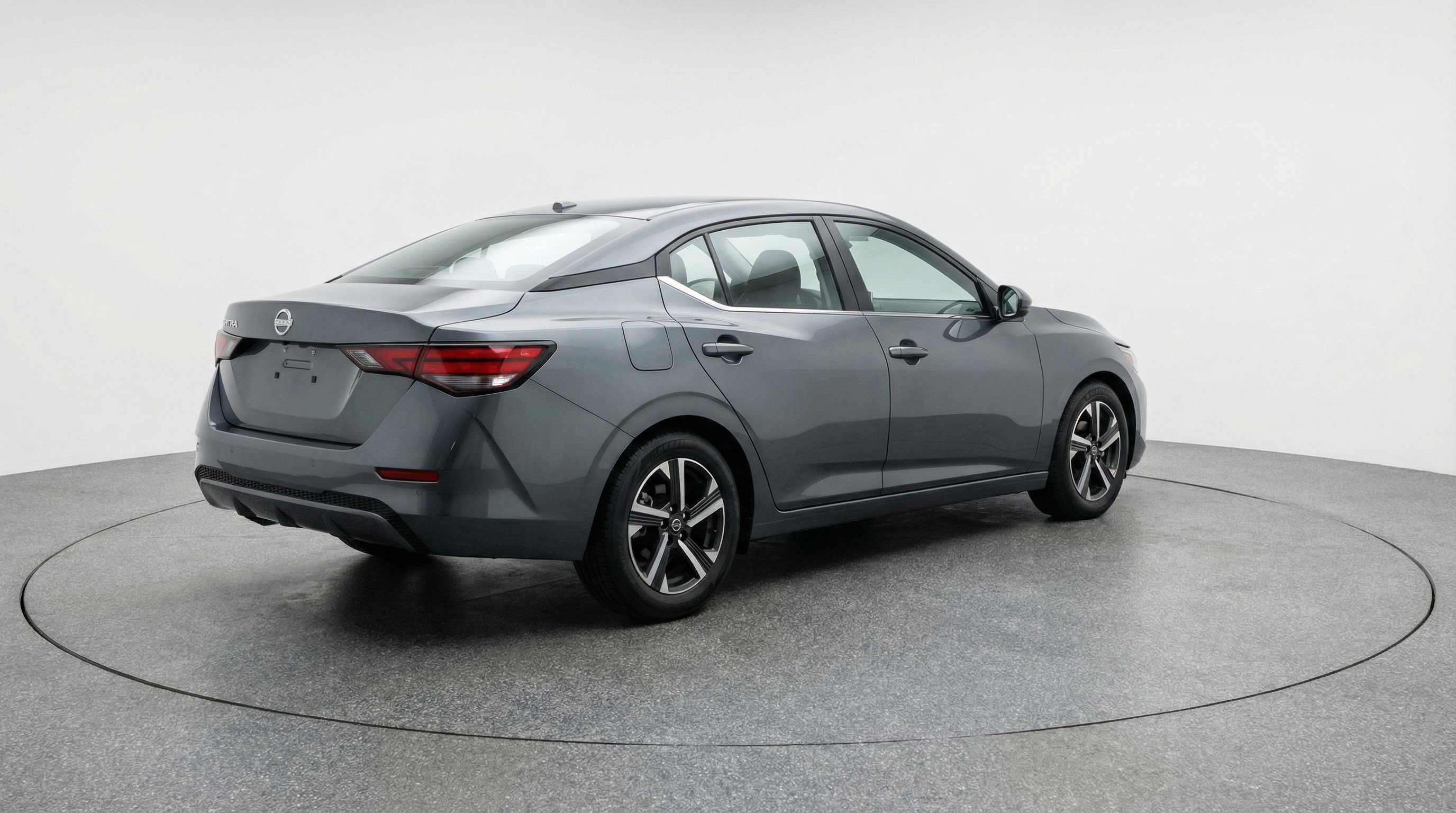 Used 2025 Nissan Sentra SV image 9