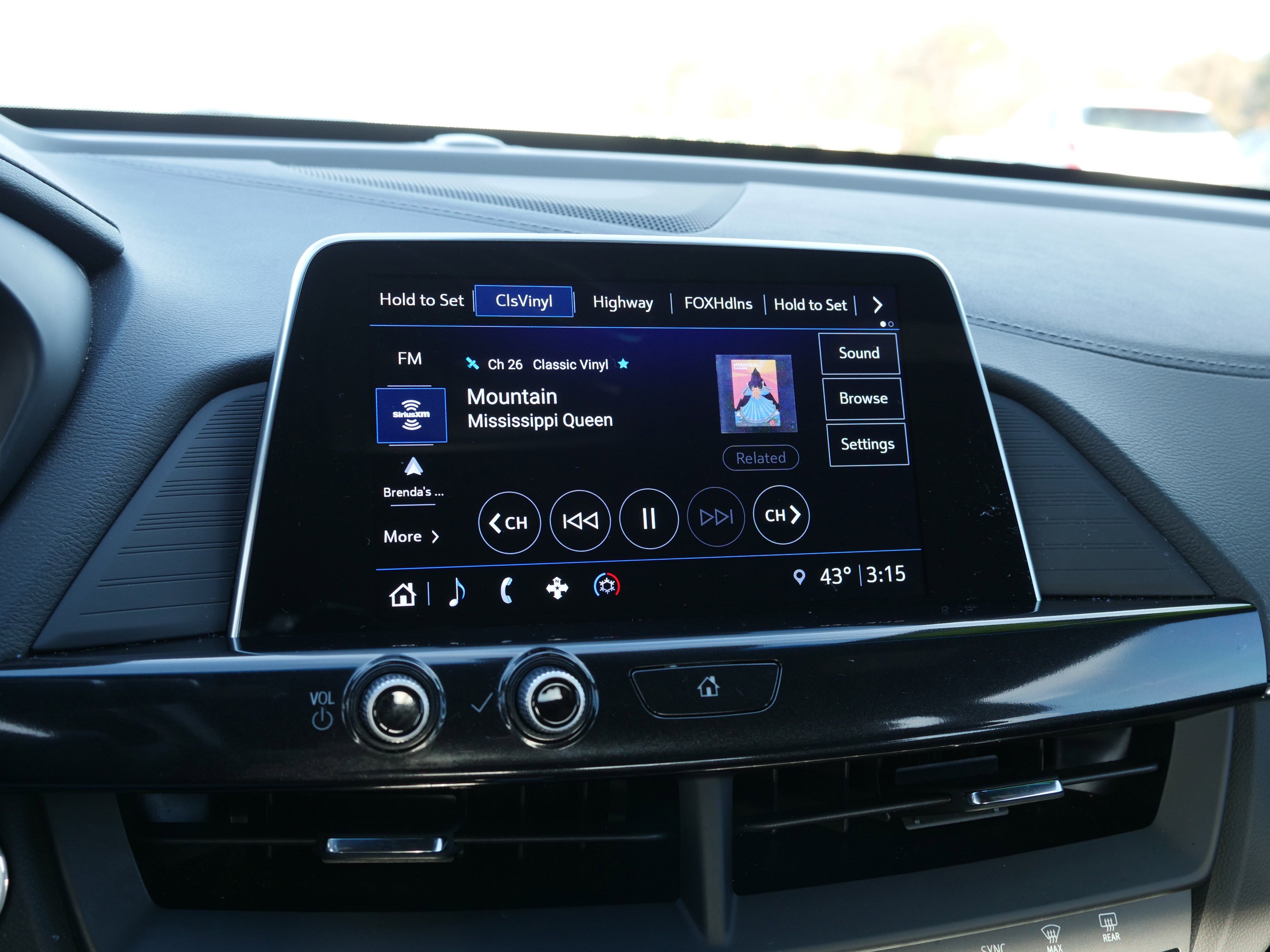 Certified 2024 Cadillac CT4 Luxury w/ Cold Weather Package image 26