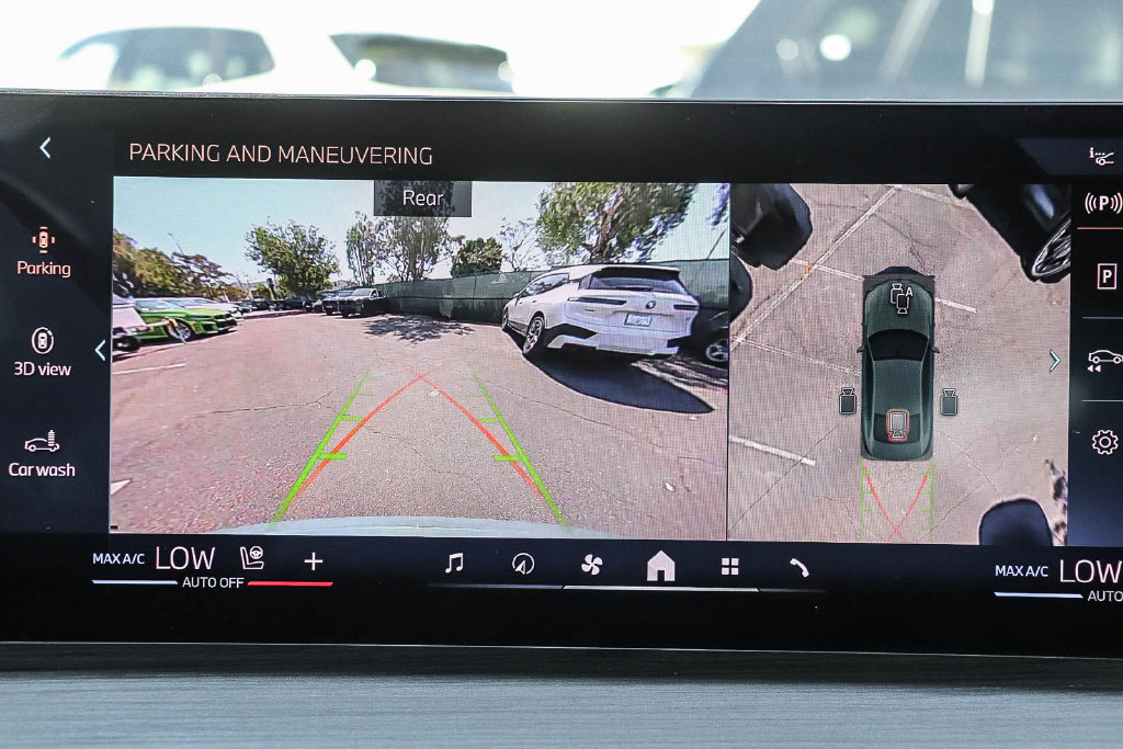 Used 2026 BMW 430i xDrive Coupe w/ Premium Package AWD/4WD image 21