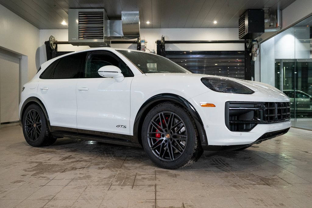 New 2026 Porsche Cayenne GTS image 7
