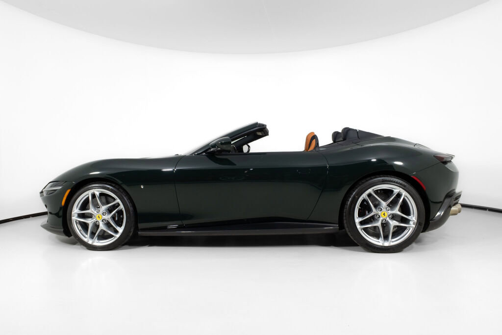 Used 2024 Ferrari Roma Spider image 3