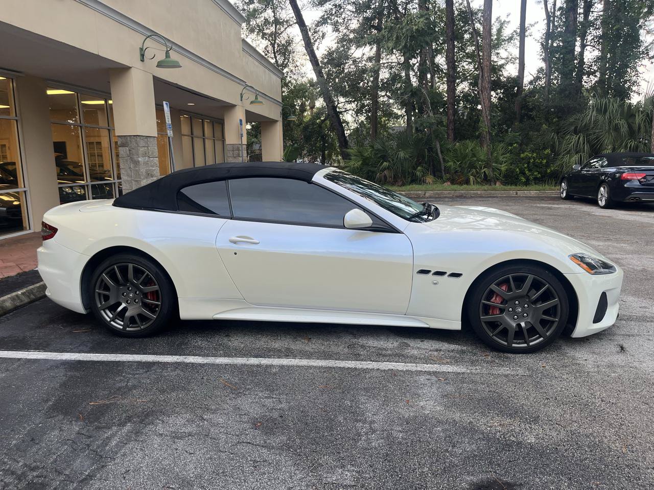 Used 2019 Maserati GranTurismo Sport RWD image 16