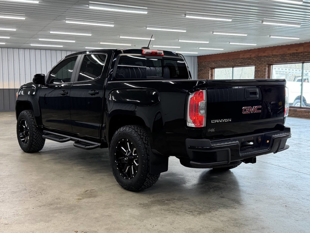 Used 2016 GMC Canyon SLE w/ All Terrain Adventure Package image 6