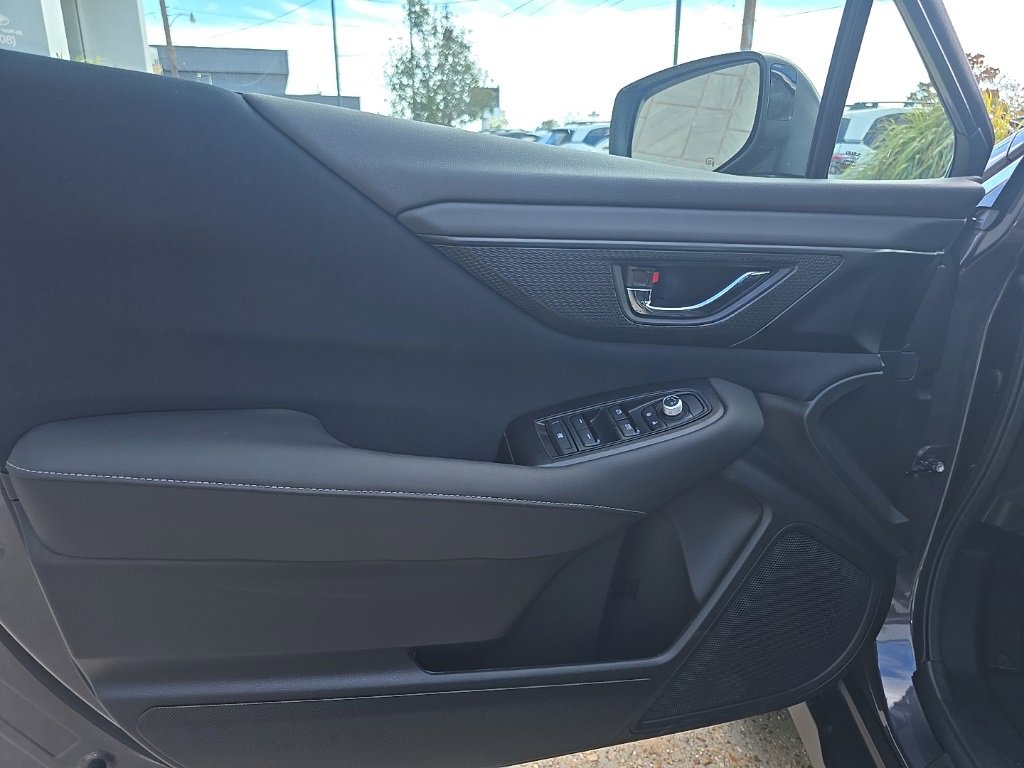 Used 2025 Subaru Outback Premium image 18