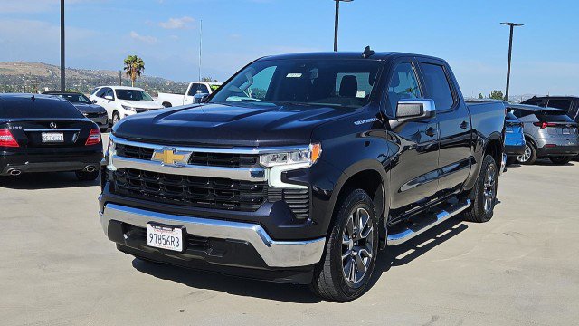 Used 2022 Chevrolet Silverado 1500 LT image 1