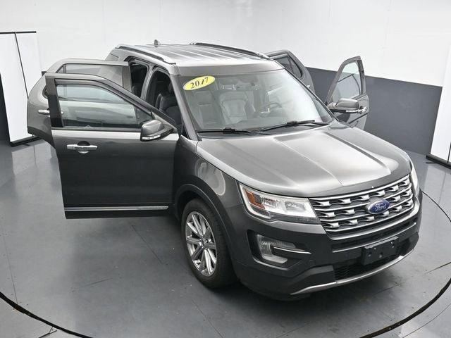 Used 2017 Ford Explorer Limited image 39