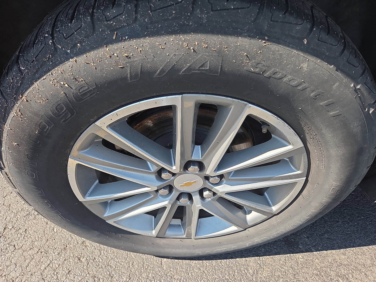 Used 2023 Chevrolet Traverse LT image 10