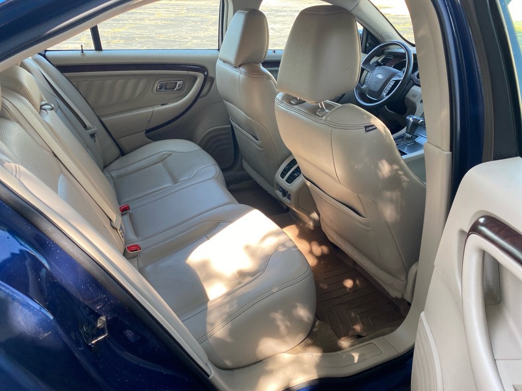 Used 2012 Ford Taurus Limited image 22