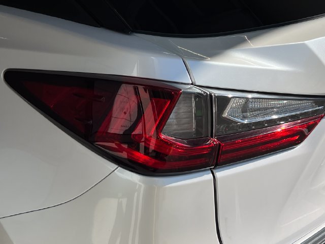 Used 2021 Lexus RX 450h AWD w/ Premium Package image 18