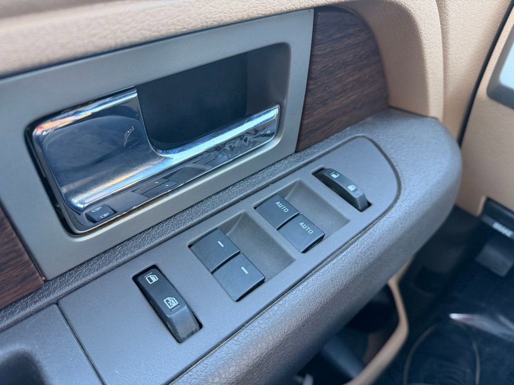 Used 2014 Ford F150 Lariat w/ Lariat Chrome Package image 22