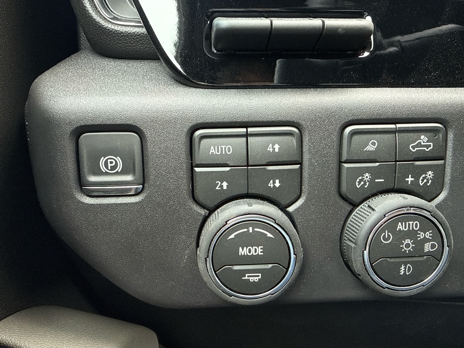 New 2026 Chevrolet Silverado 1500 ZR2 w/ LPO, Dark Essentials Package AWD/4WD image 27