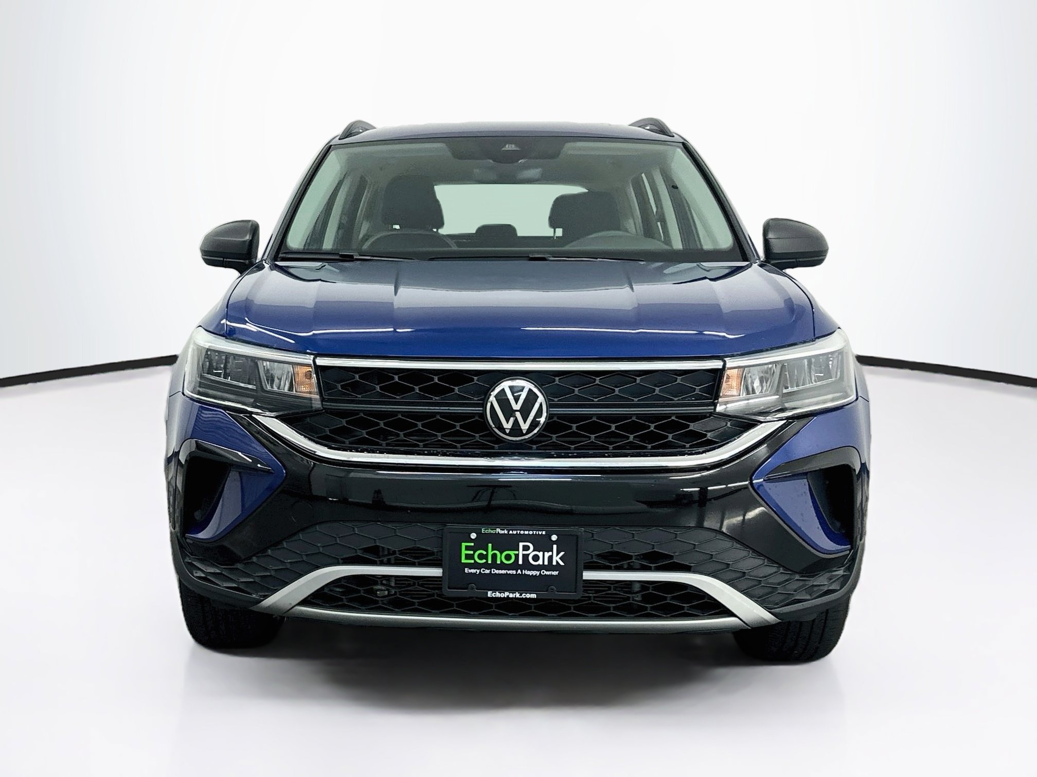 Used 2023 Volkswagen Taos S w/ IQ Drive S Package AWD/4WD image 2