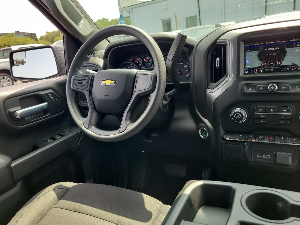 Certified 2026 Chevrolet Silverado 1500 Custom RWD image 15