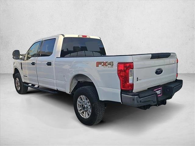 Used 2018 Ford F250 XLT w/ XLT Value Package image 3