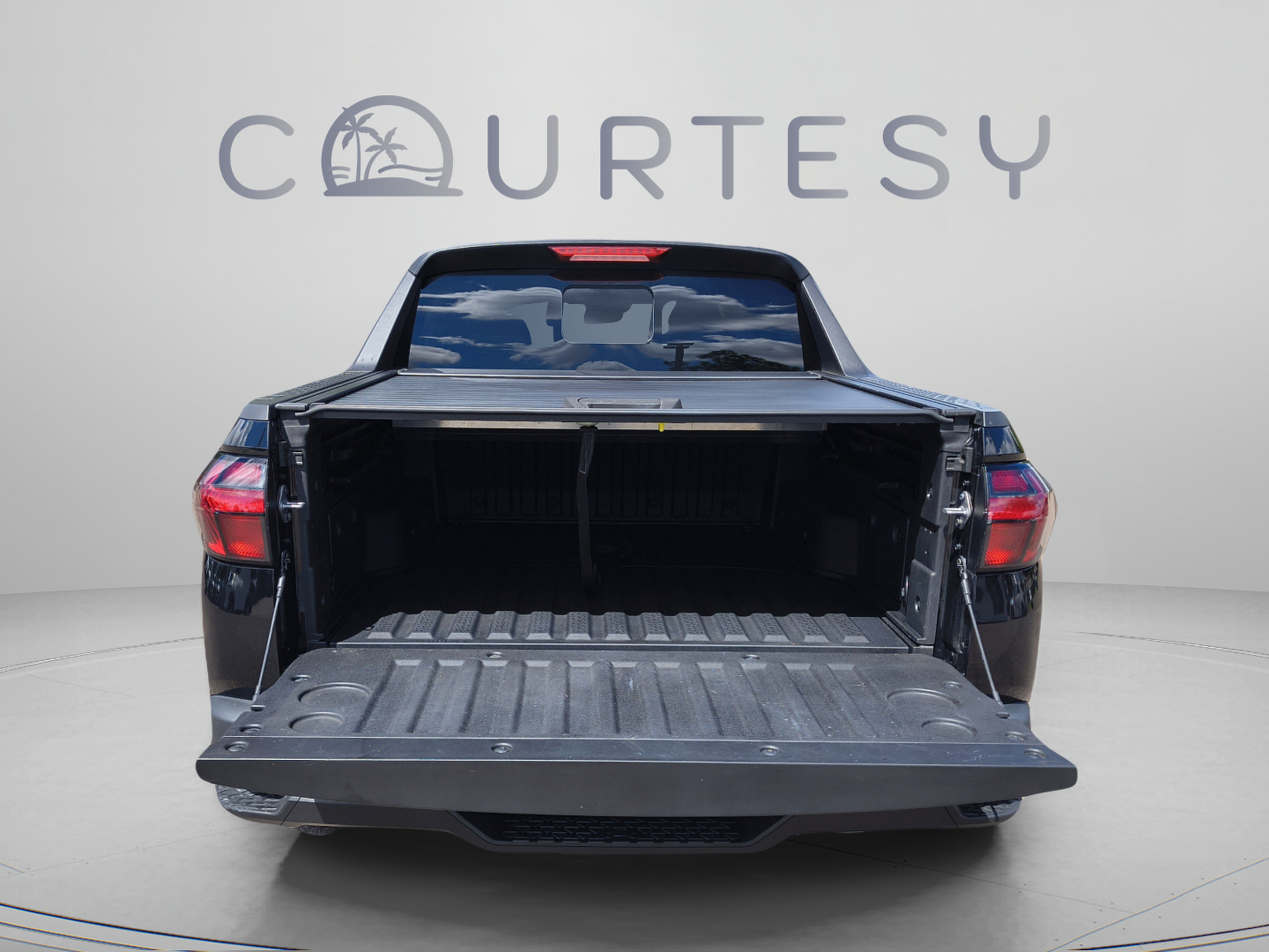 Used 2024 Hyundai Santa Cruz SEL w/ Activity Package FWD image 9