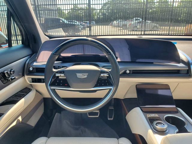 New 2026 Cadillac Vistiq Sport w/ LPO, Floor Liner Package image 8