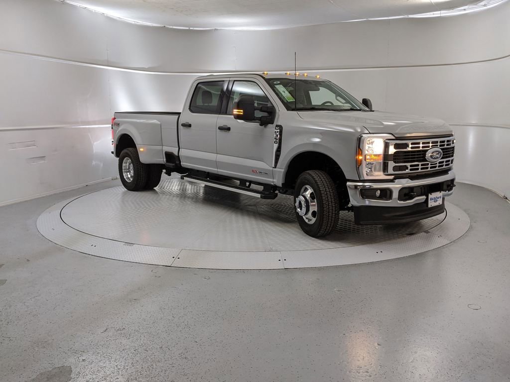New 2026 Ford F350 XLT w/ 360-Degree Camera Package