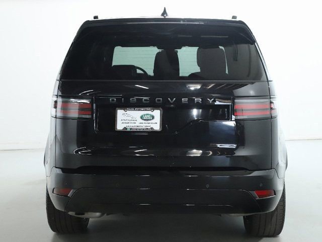 Used 2024 Land Rover Discovery Dynamic SE image 7