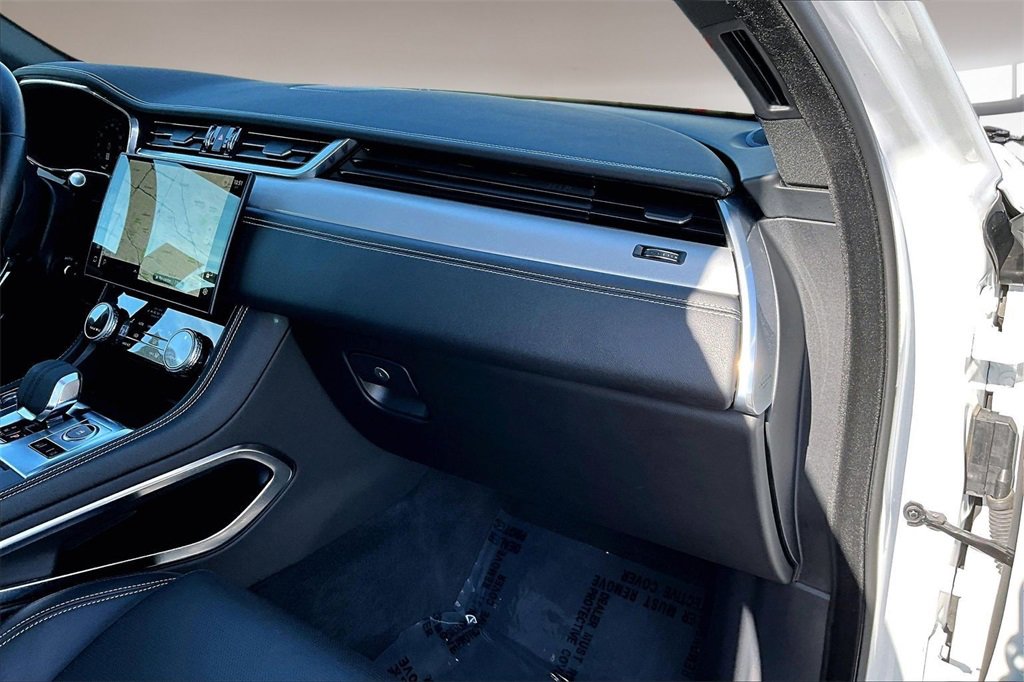 Used 2024 Jaguar F-PACE R-Dynamic S image 24