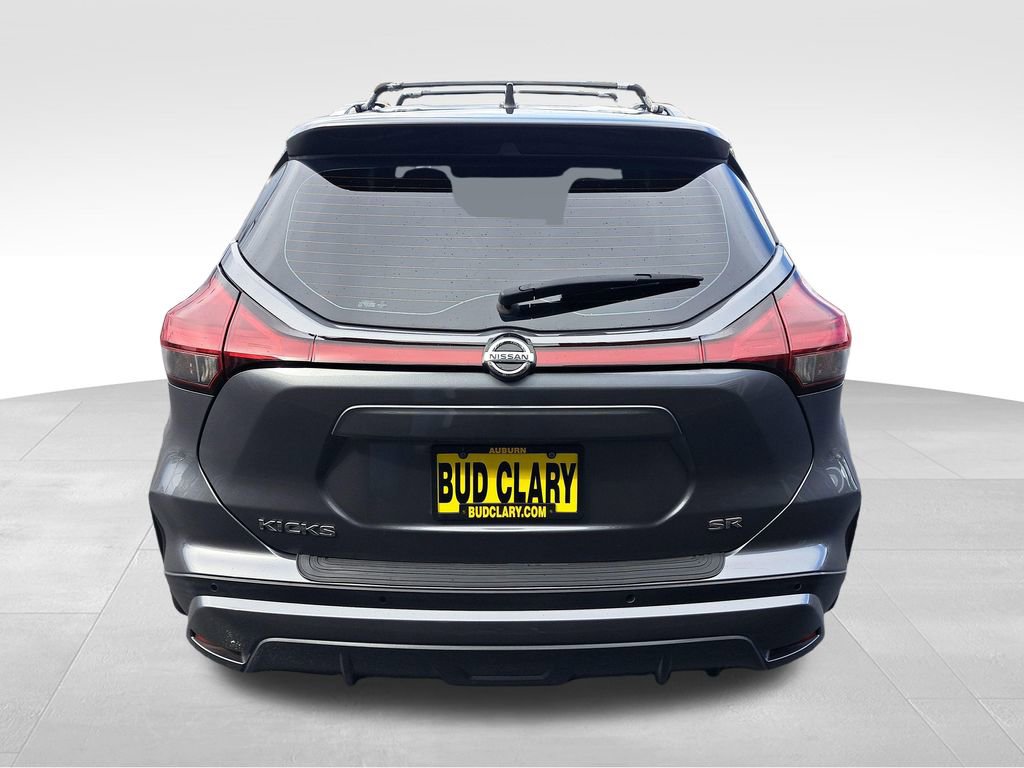 Used 2021 Nissan Kicks SR w/ SR Premium Package FWD image 5