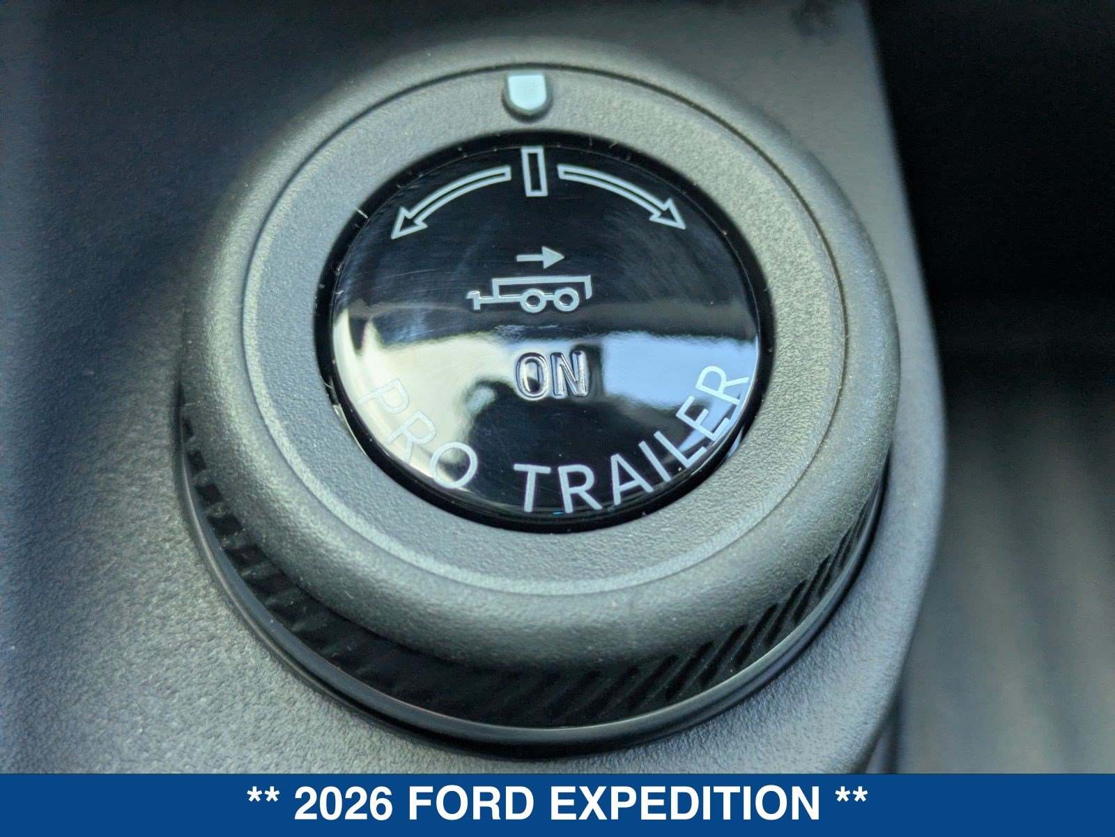 New 2026 Ford Expedition Active RWD image 38