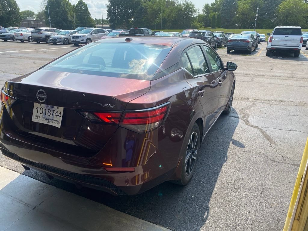 Used 2024 Nissan Sentra SV FWD image 4
