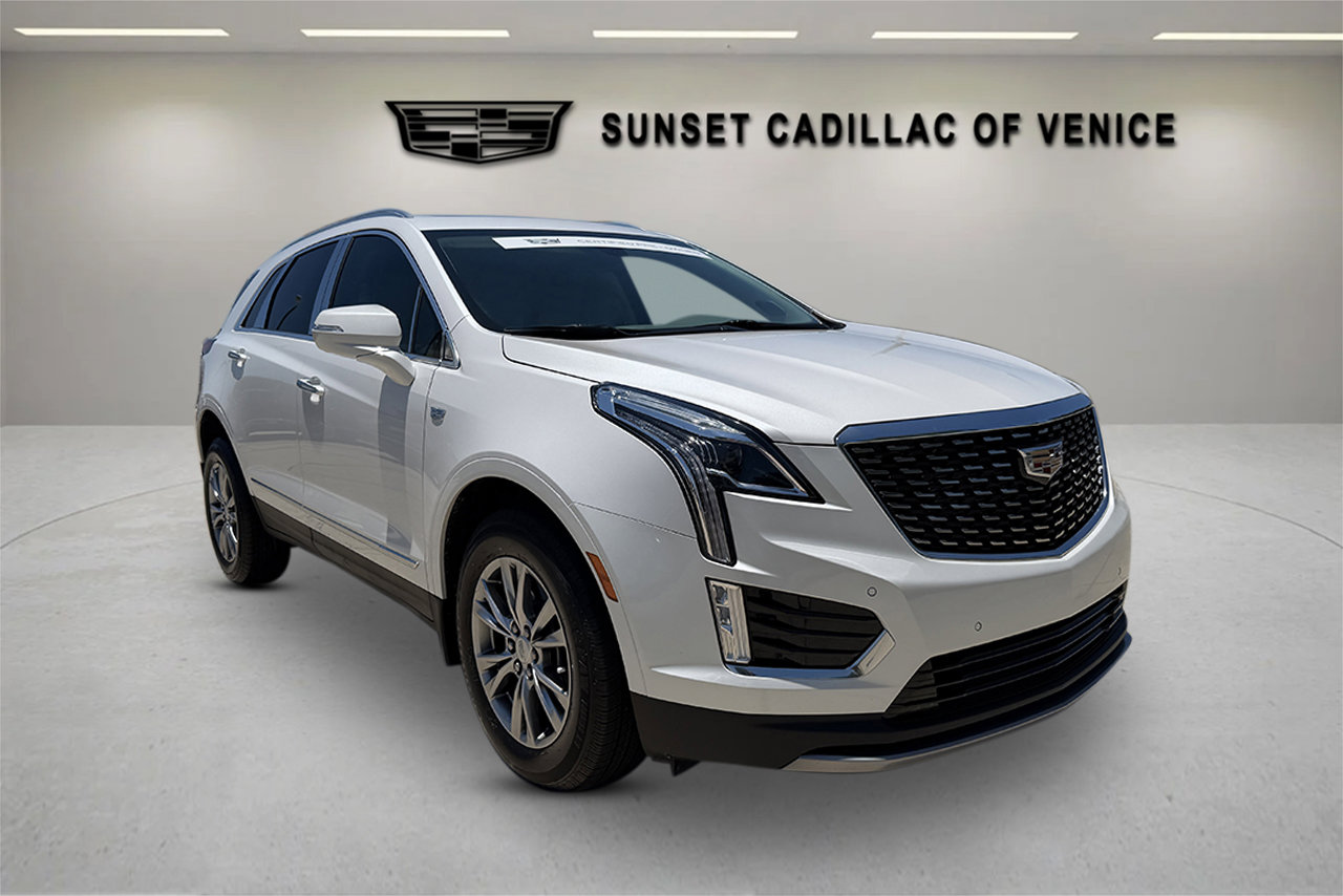 Certified 2023 Cadillac XT5 Premium Luxury FWD image 1