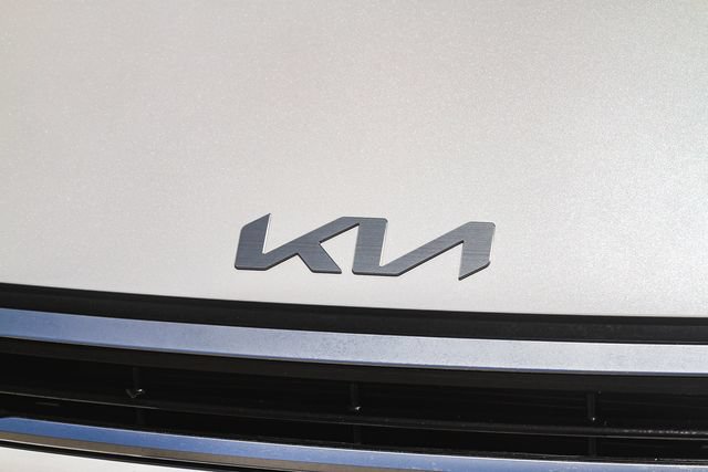 Certified 2025 Kia K4 GT-Line Turbo FWD image 6