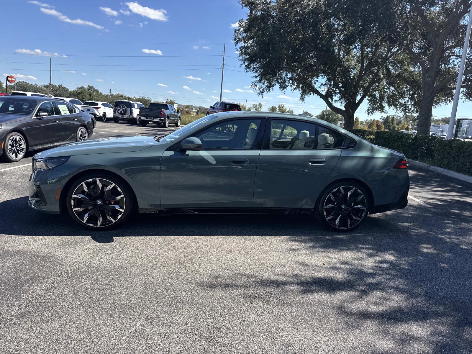 Certified 2025 BMW 530i w/ M Sport Package image 7