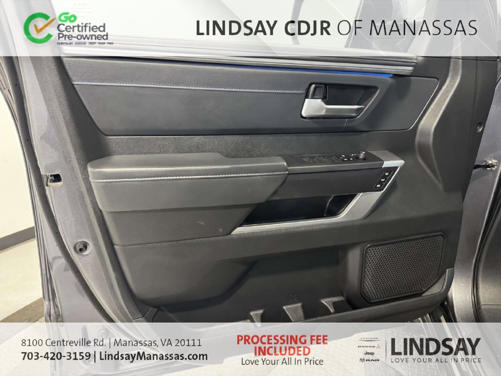 Used 2023 Toyota Sequoia Platinum AWD/4WD image 17