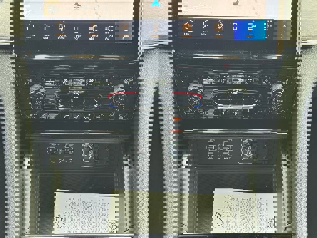 New 2025 Jeep Grand Cherokee L Limited w/ Luxury Tech Group II image 18