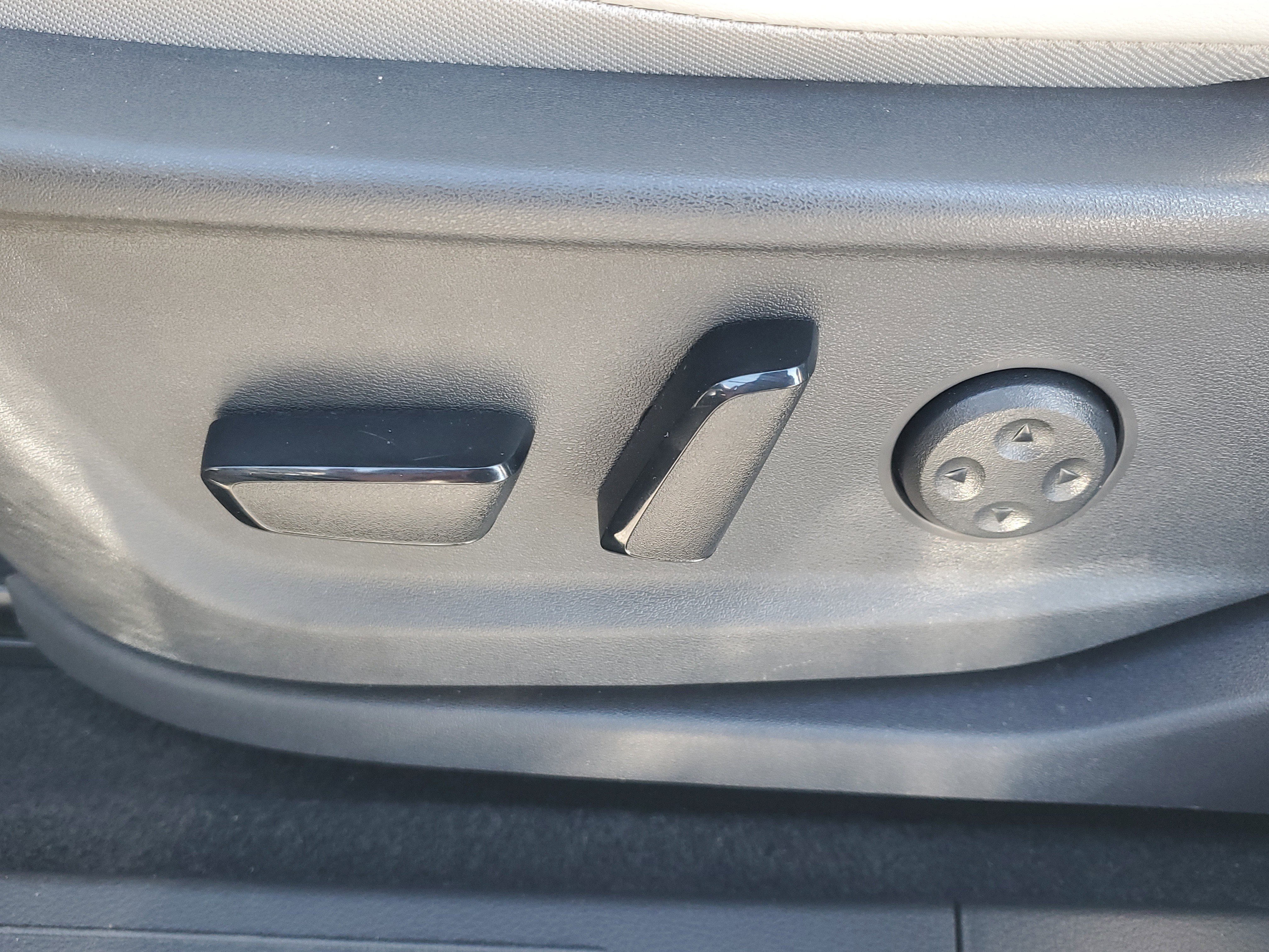 Certified 2023 Nissan Ariya FWD image 14