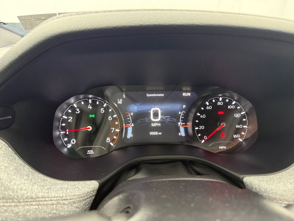 Used 2024 Jeep Compass Latitude image 16