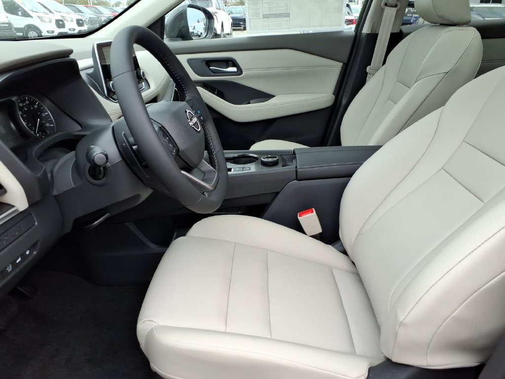 New 2027 Nissan Rogue Dark Armor AWD/4WD image 17