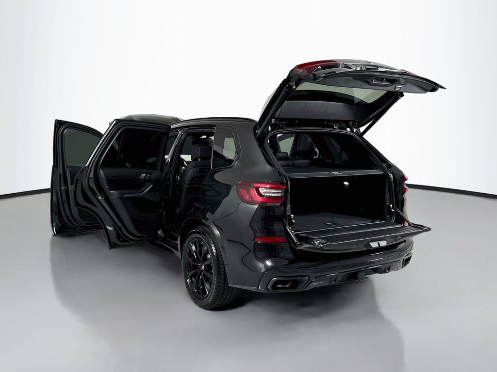Used 2022 BMW X5 M50i AWD/4WD image 30